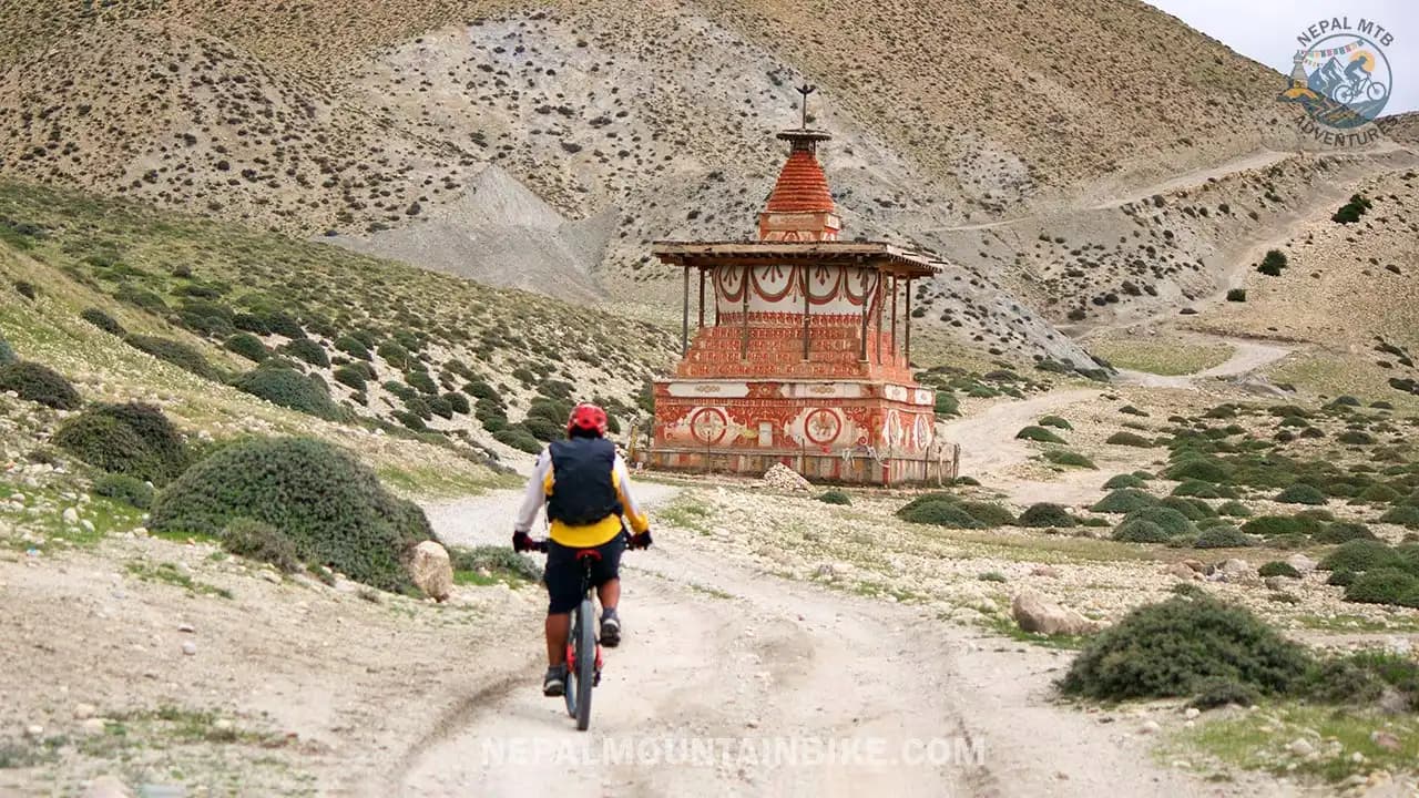 Upper-mustang-mountain-bike-tour-Nepal.webp