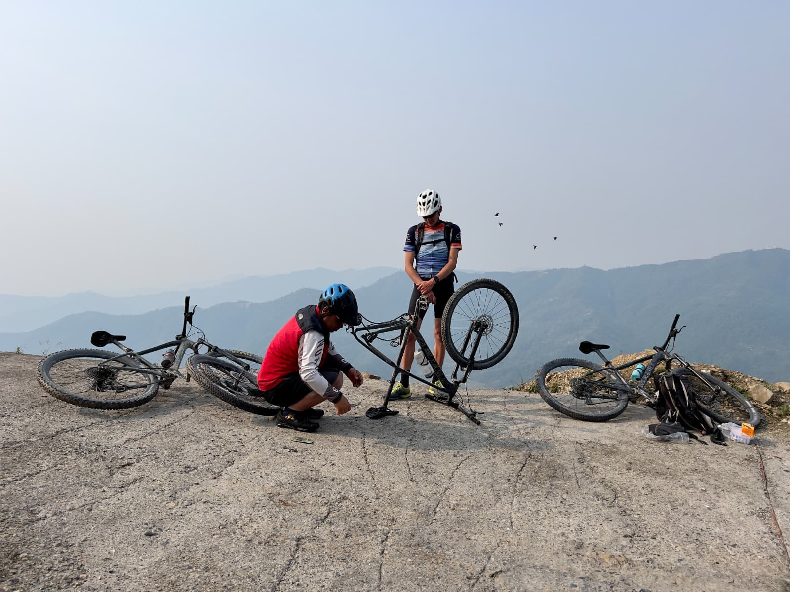 viewpointbikerepairstop.jpeg