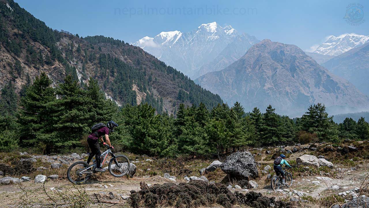 Mustang-Enduro-Mtb-Adventure-Nepal.jpg