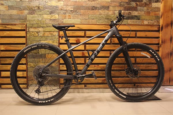 Trek-X-Caliber-8-Rental-In-Pokhara-Nepal.jpg