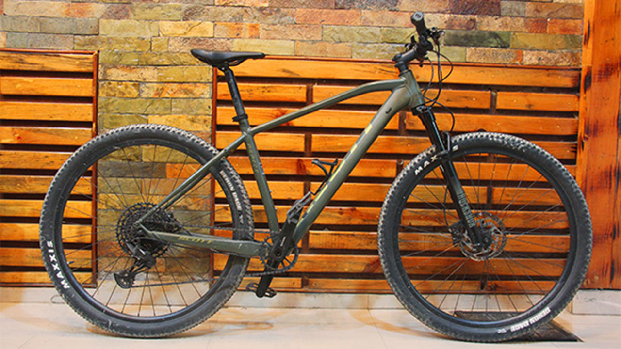 Scott Aspect 910 mountain bike in Pokhara, Nepal.