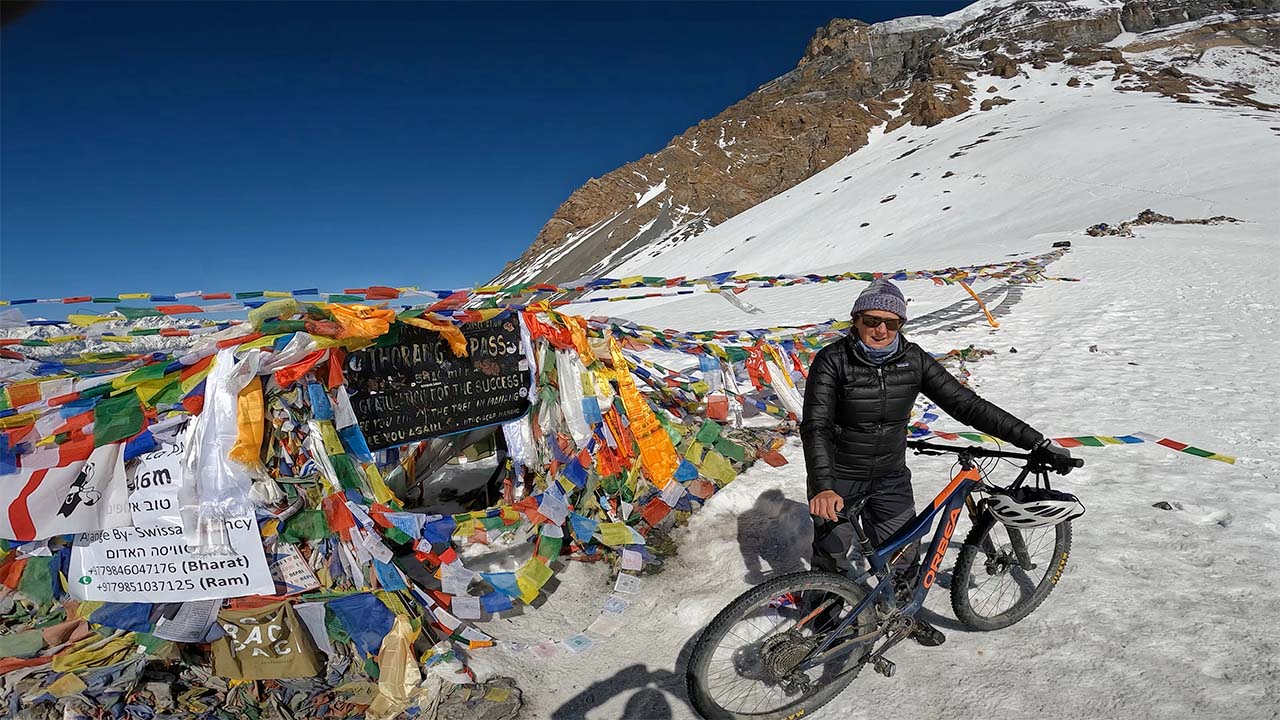 Annapurna Circuit Mountain Biking Expedition