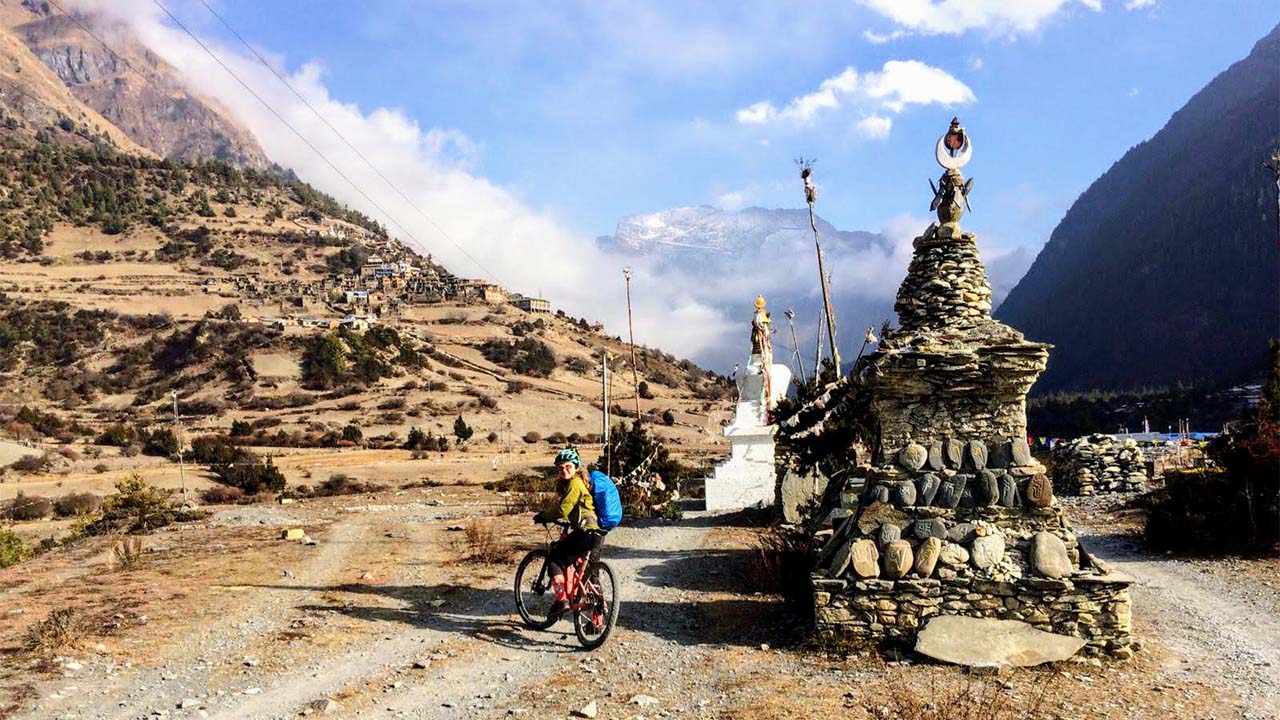 Annapurna Circuit and Upper Mustang Mountain Bike Tour